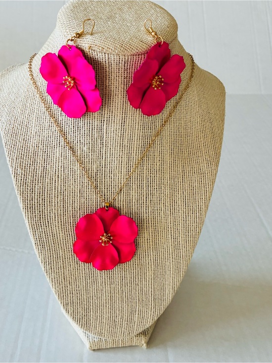 Jewelry - Gold-Accent Hot Pink Floral Necklace & Earring Set